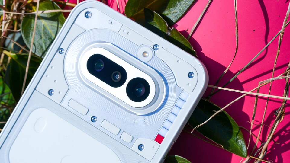 Bessere Kamera, besseres Display und ein kleines Design-Update – das Nothing Phone 4a überzeugt im Test mit sinnvollen Upgrades. (Bildquelle: GameStar Tech)