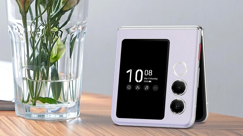 Das praktische Außendisplay gibt euch nützliche Infos und unterstützt euch bei Selfies.