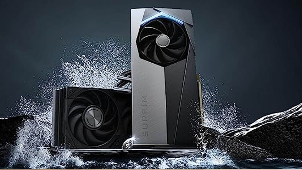 MSI hat mit der RTX 4090 SUPRIM Liquid X ein auf Hochleistung getrimmtes Modell mit integrierter Wasserkühlung im Sortiment.