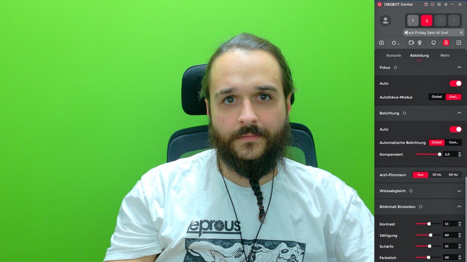 Zeigt euch von eurer besten Seite! In der OBSBOT Center-App könnt ihr ganz einfach während des eines Calls euer Bild feinjustieren.