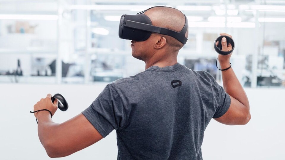 Oculus' Standalone-VR-Brille Santa Cruz benötigt keinen PC und bietet trotzdem vollwertiges Tracking. Erscheinen soll die Brille aber frühestens 2019.