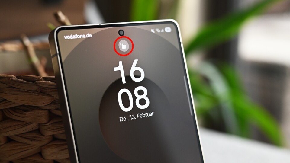 Einige Funktionen von One UI sind euch vielleicht noch nicht bekannt. Zum Beispiel gibt es mehrere Möglichkeiten, das Handy zu entsperren, neben dem Fingerabdrucksensor und der Gesichtsentsperrung.