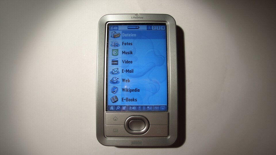 Die Palm-PDAs erinnern etwas an frühe Smartphones. (Bild: Wikipedia)