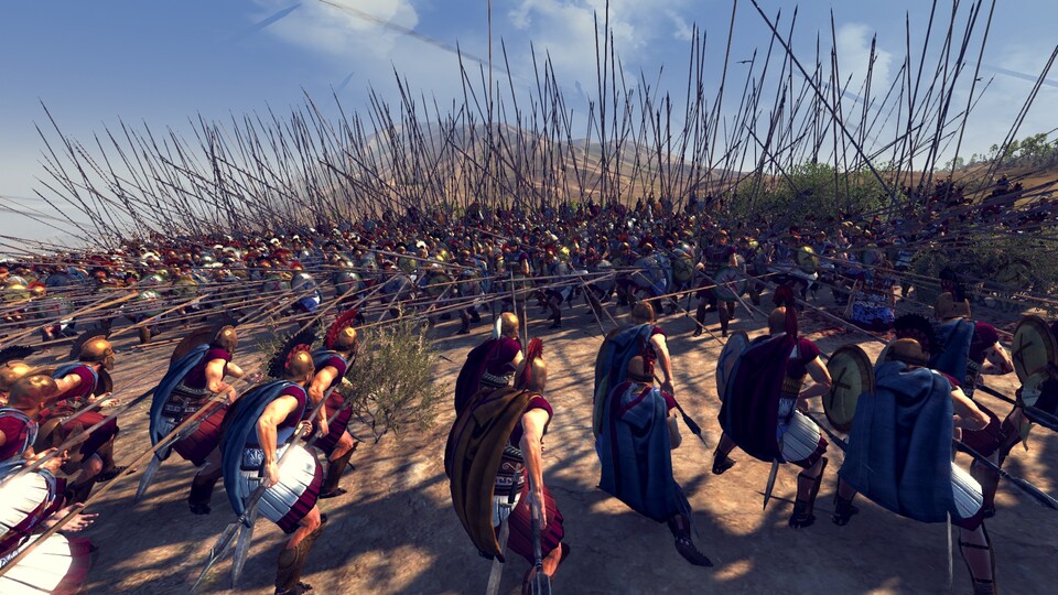Wenn es im Peloponnesischen Krieg zu Landschlachten kam, setzen beide Seiten auf die Phalanx aus schwer gerüsteten Hopliten mit Schild und Speer (wenn auch einem kürzeren als auf dem Bild).