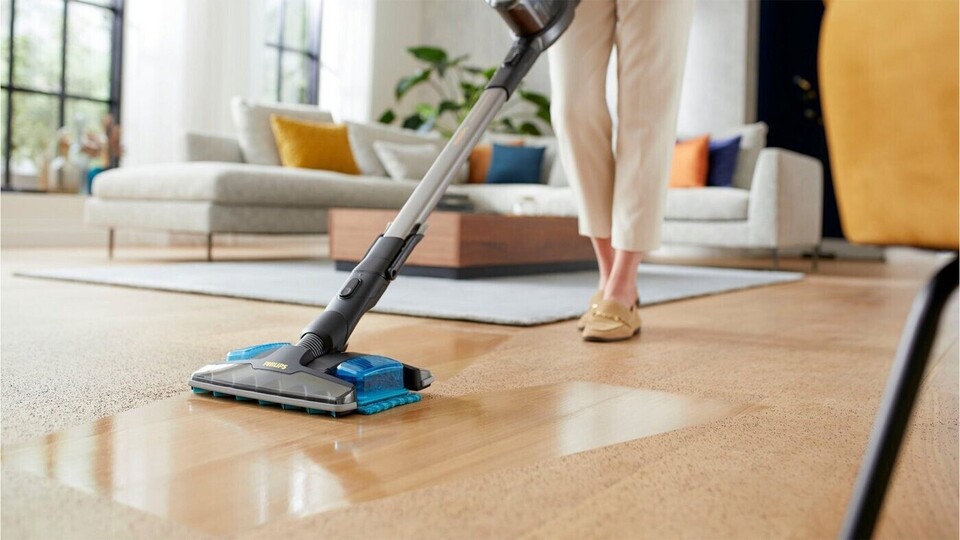 Mit dem Wischsauger von Philips wird die Haushaltspflege zum Kinderspiel.