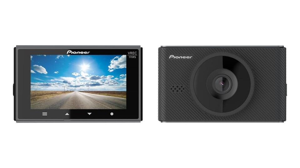 Die Dashcam ist kompatibel mit 16GB und 32GB microSD-Karten. Im Lieferumfang ist eine Halterung für die Windschutzscheibe dabei.