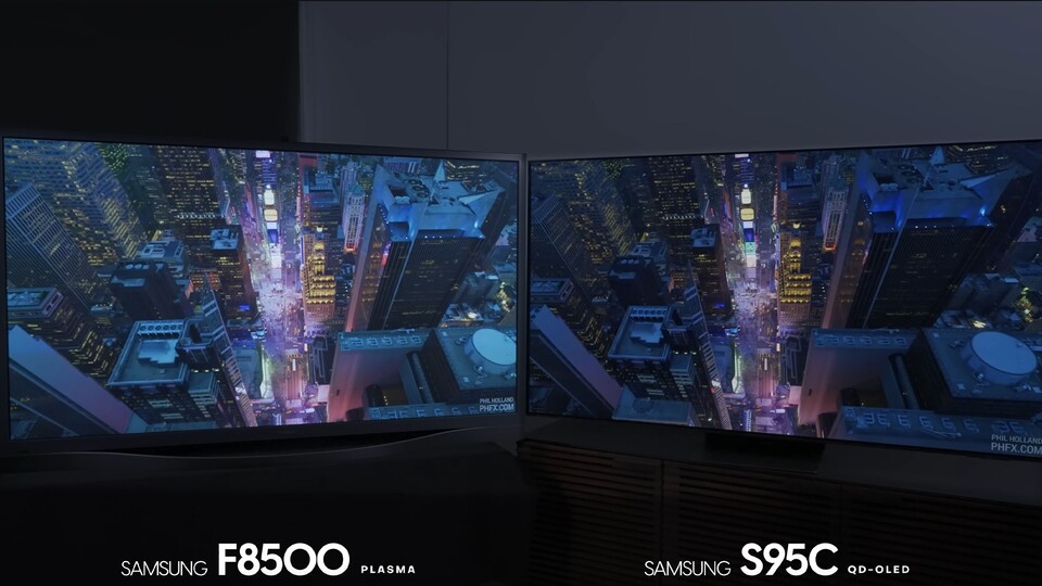 Links der Plasma-TV und rechts ein OLED-Fernseher. Die Unterschiede halten sich in Grenzen. (Bild: Digital Trends)