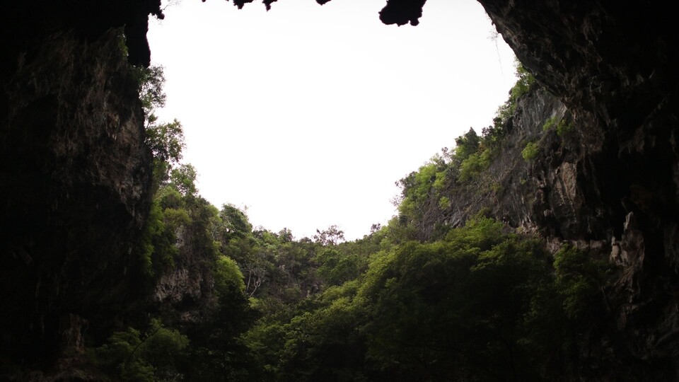 Eines der zahlreichen Bilder der Fotosafari: Die Phraya-Nakhon-Höhle in Thailand.