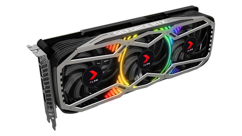 Die RTX 3080 Ti von PNY nimmt drei Slots an Platz in eurem Gehäuse ein – weit weniger als die Boliden der 4000er-Generation.