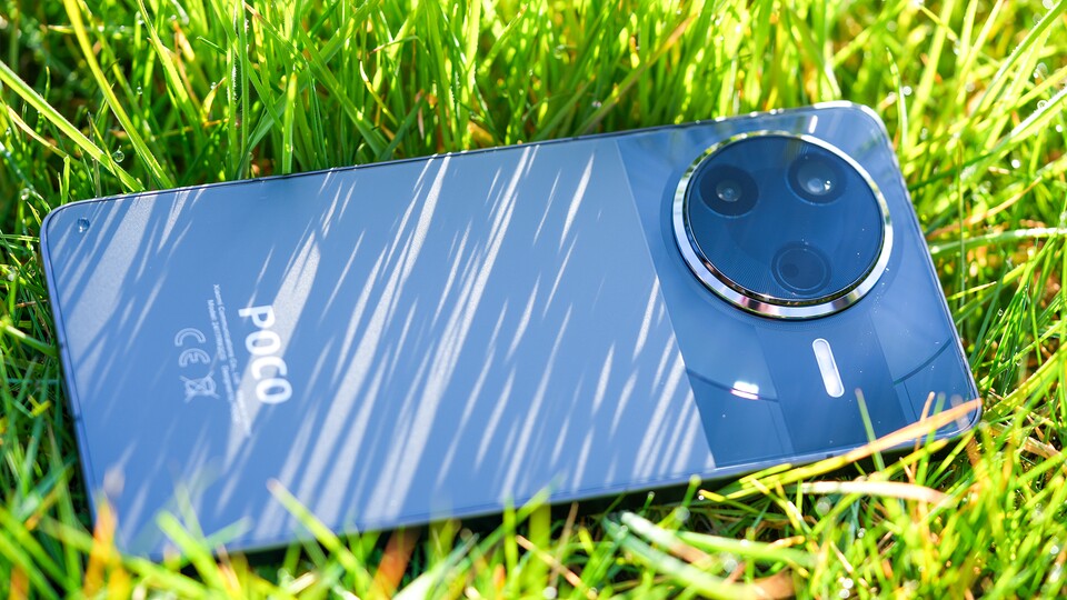 Das Poco F7 Pro punktet unter anderem mit viel Leistung und einem tollen OLED-Display. (Bildquelle: GameStar Tech)