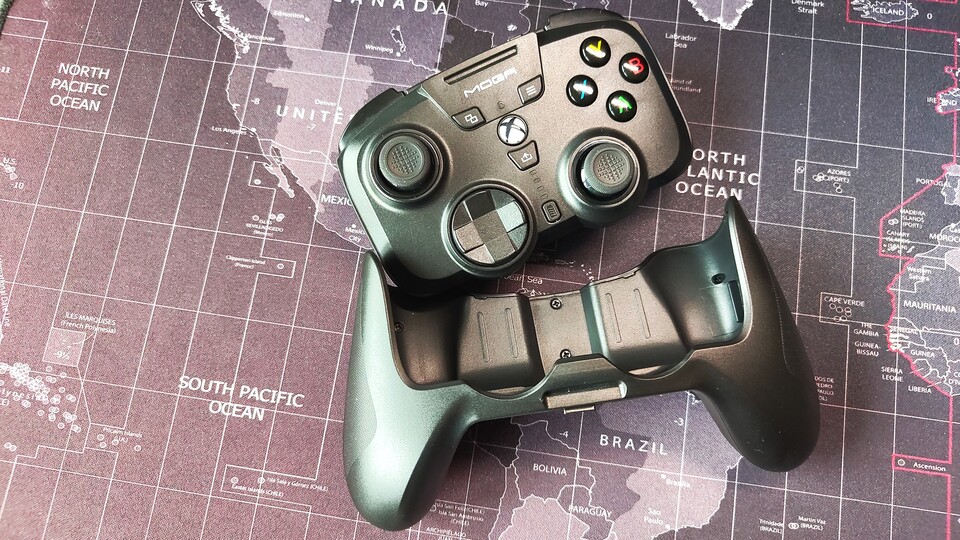 Der PowerA Moga XP-Ultra kann an Xbox, PC, Smartphones und am Fernseher kabellos verwendet werden. (Bildquelle: Duy Linh DinhGameStar Tech)