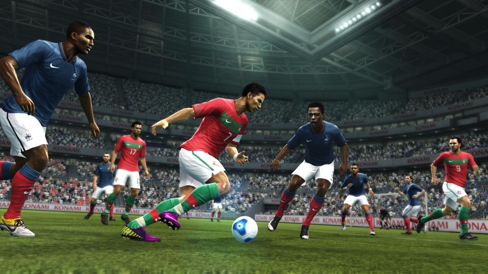 Konami veröffentlicht zwei Demos von Pro Evolution Soccer 2012.