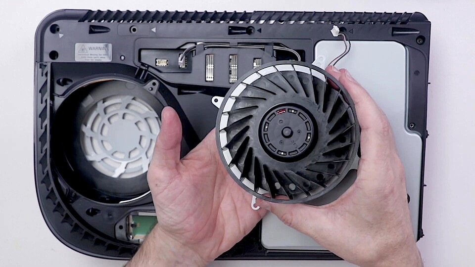 PS5 (Teardown von TronicsFix)