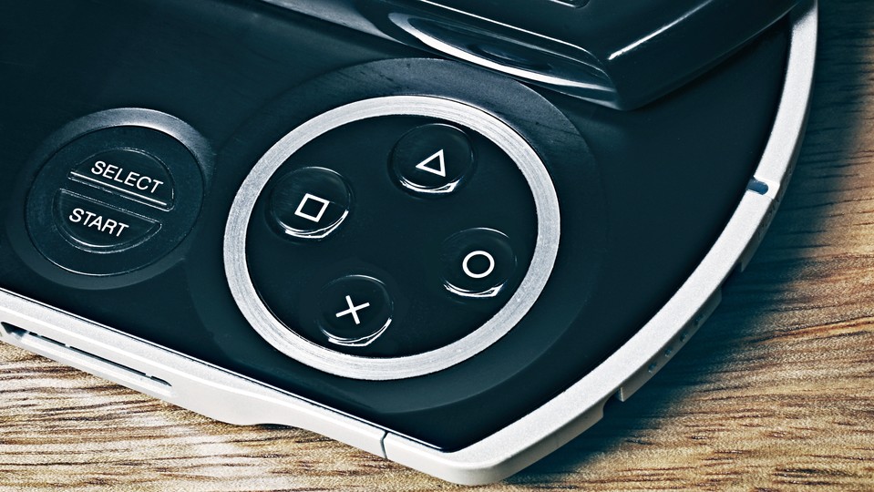 Die PSP Go ist 2009 erschienen, war einer der ersten volldigitalen Konsolen und konnte mit einem Dock mit Fernseher verbunden werden. (Bild: Lightspruch über Adobe Stock)