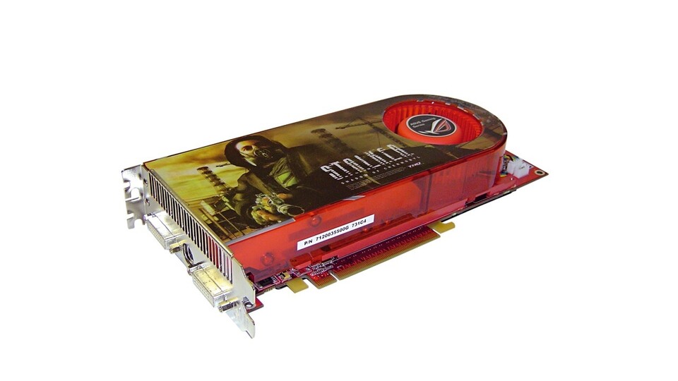 Die Radeon HD 2900 XT mit R600-Chip wird in 80nm gefertigt. In Sachen Leistung muss sich ATI der Geforce 8800 GTX geschlagen geben und besitzt eine höhere Leistungsaufnahme.