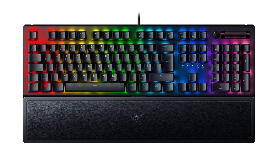 Mit der individuell einstellbaren RGB Chroma-Beleuchtung wertet die Razer BlackWidow V3 jedes Schreibtischambiente erheblich auf!