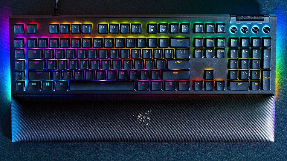 Gaming-Komfort pur: Die magnetische Handballenauflage macht den Unterschied