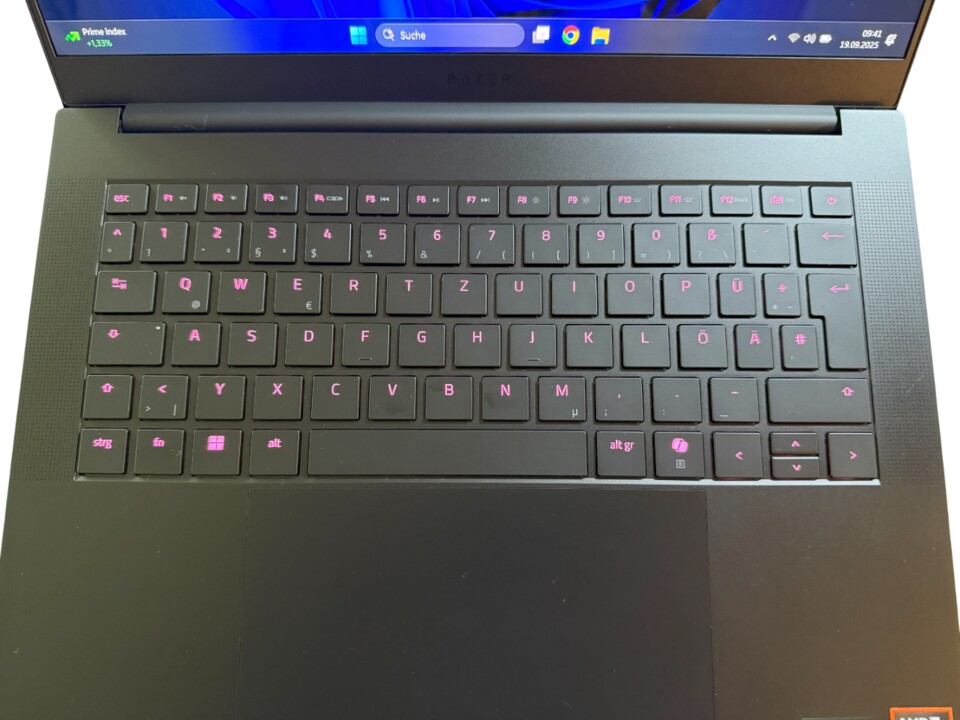 Die Eingabegeräte des Blade 14 konnten im Test überzeugen.