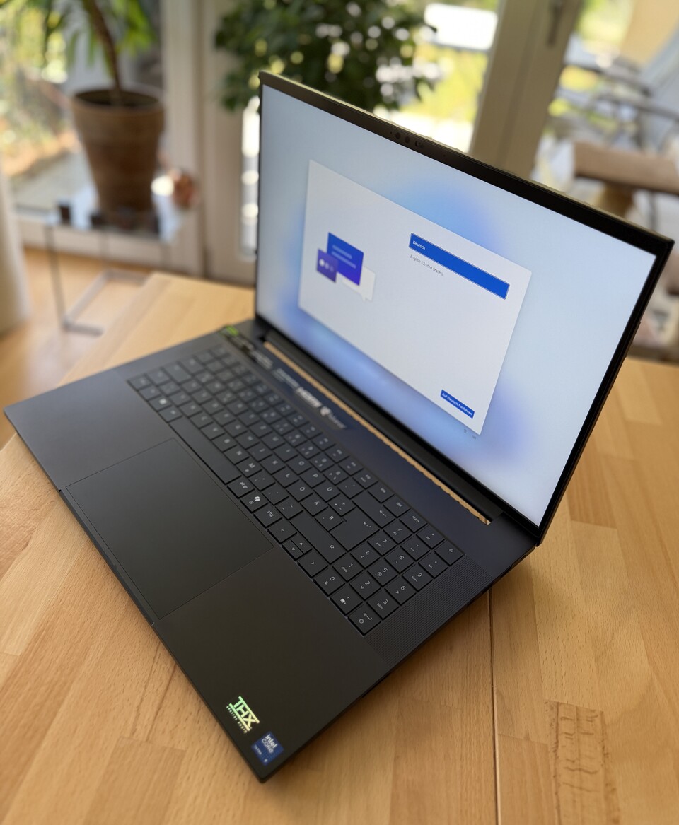 Hinsichtlich der Verarbeitung können nur sehr wenige Laptops mit dem Blade 18 mithalten. (Quelle: Sven Scharpe)