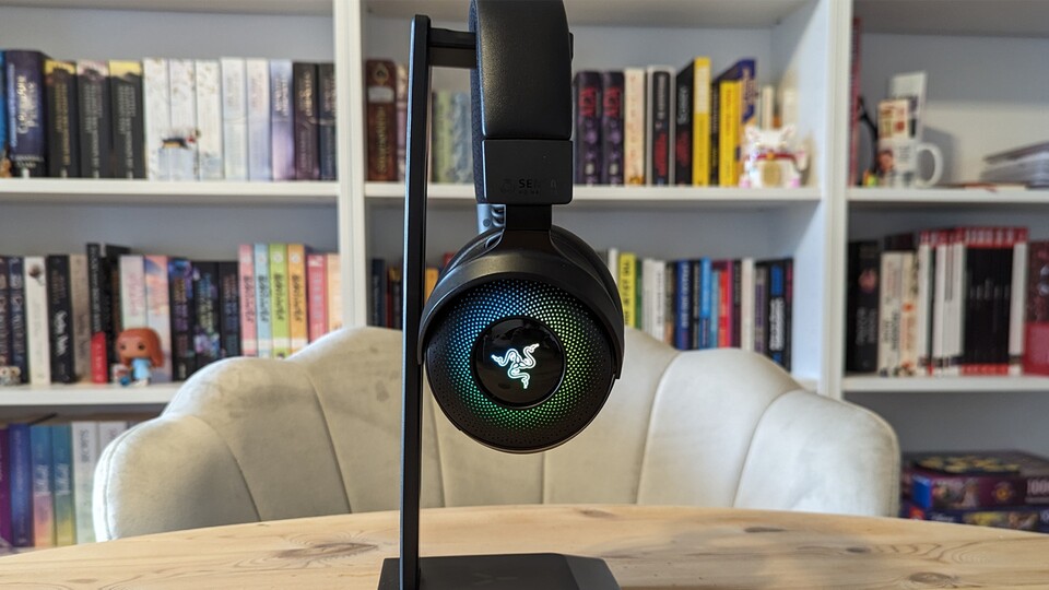 Auch wenn man selbst nicht viel davon sieht, die RGB-Beleuchtung ist einfach stylisch.