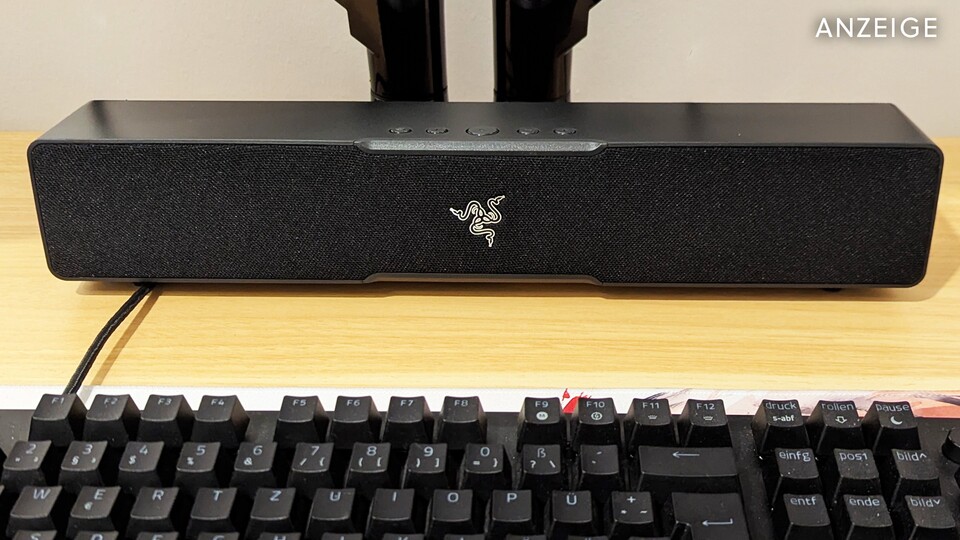 Seit ich die Razer Leviathan V2 X auf dem Schreibtisch habe, denke ich über Soundbars für den PC anders.