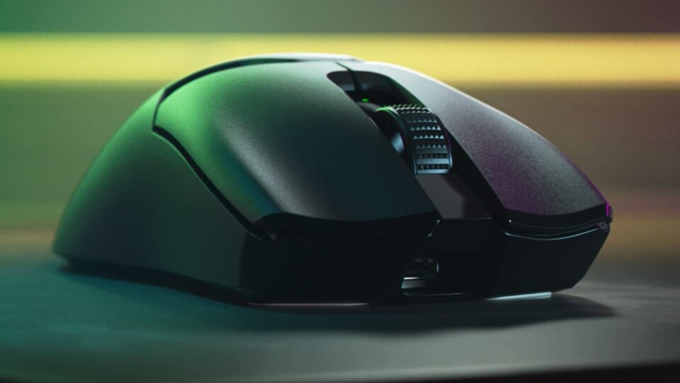 Nicht zu verwechseln mit der Razer Naga: Dieser Fliegengewicht-Nager ist ein echter E-Sport-Experte und perfekt für Shooter und MOBAs geeignet!