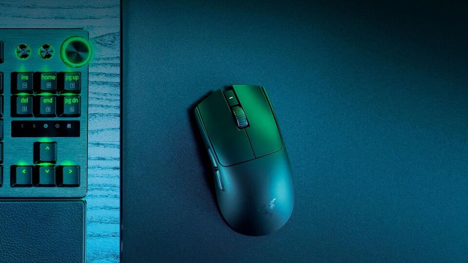 Die Viper V3 Pro SE würde ich der normalen und teureren Viper V3 Pro immer vorziehen.