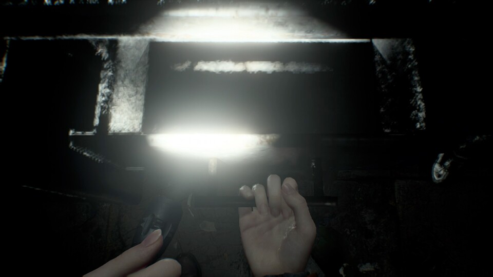 Das soll eine Schublade sein. Erkennt ihr noch was bei all dem Rauschen?