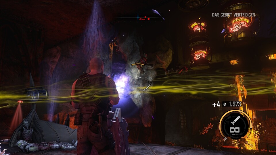 Aliens verschießen Giftschleim, aber Darius steht felsenfest an einer alten Marauder-Kanonen, um das Gebiet zu verteidigen. 
