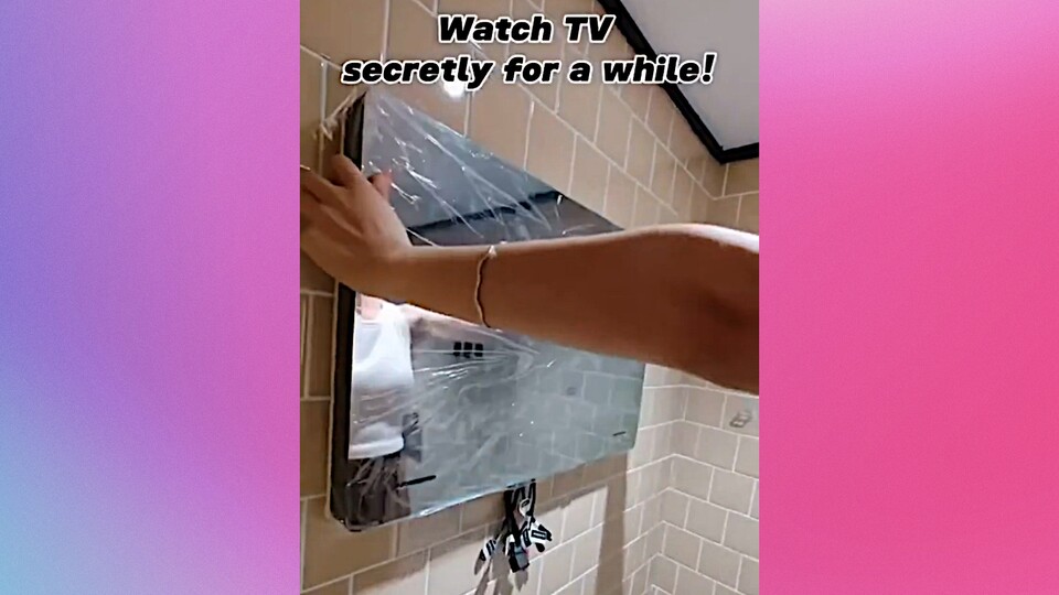 Kann ein Arm so aussehen, wenn man ihn aus diesem Winkel und bei einer solchen Gesamthaltung (inklusive der Hand und der Finger) benutzt? (Bild: Reddit-Nutzer Adorable_Base_4212)