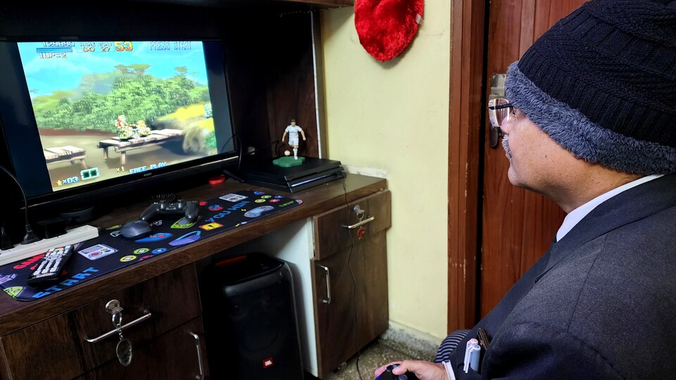 Auch auf der neuen PlayStation 4 Pro läuft das Spiel der gemeinsamen Gaming-Vergangenheit von Vater und Sohn: Metal Slug. (Bild: reddit.com - Piyush3000)