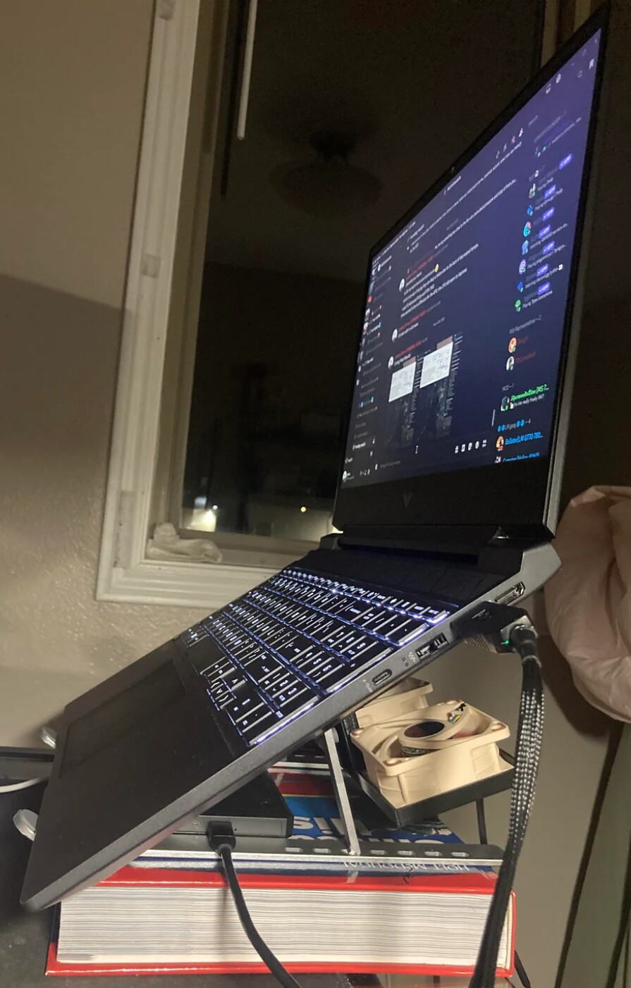 Der Ständer ist Bestandteil des Mods. (Quelle: reddit gonkoz28)