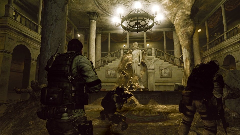 Mit dem Dezember-Patch bekam Resident Evil 6 auch eine neue Kamera-Perspektive spendiert. Ob das Update für mehr Verkäufe sorgt, muss sich noch zeigen.