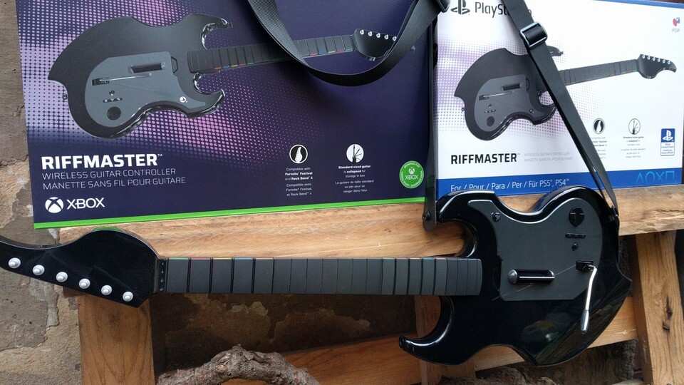 Den PDP Riffmaster gibt es als PS54- und als XboxPC-Version. Ich bin so überzeugt, dass ich mir beide Modelle gekauft habe. (Bildquelle: Nele WobkerGameStar Tech)
