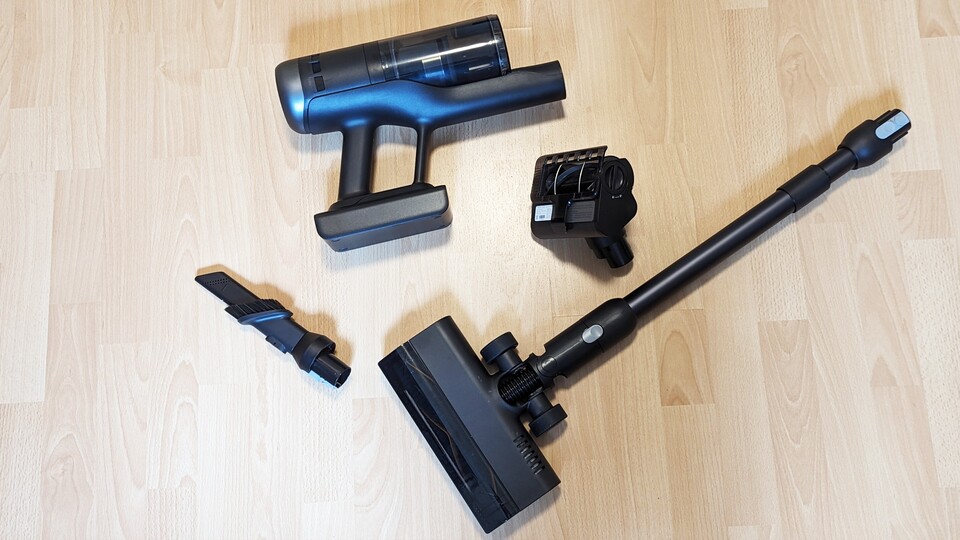 Es liegen zwar nicht unfassbar viele Aufsätze für den Akkusauger bei, aber die bringen es dafür so richtig.