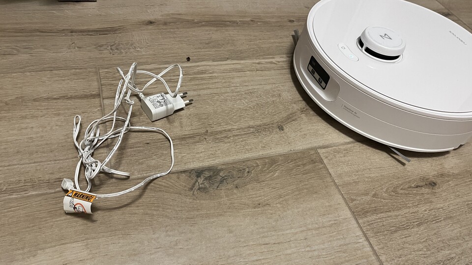 Sicher ist sicher: Zu Kabeln lässt der Flow einen relativ großen Abstand.