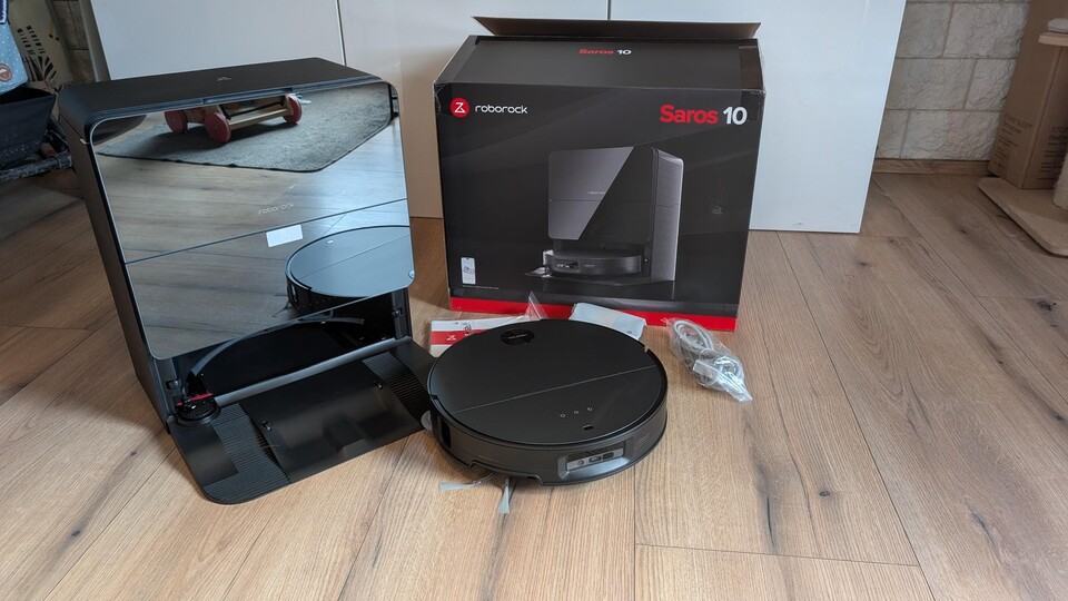 Der Roborock Saros 10 ist ein richtig guter Hausroboter und einer der besten Saugroboter gegen Tierhaare - wenn nicht sogar der beste Saugroboter.