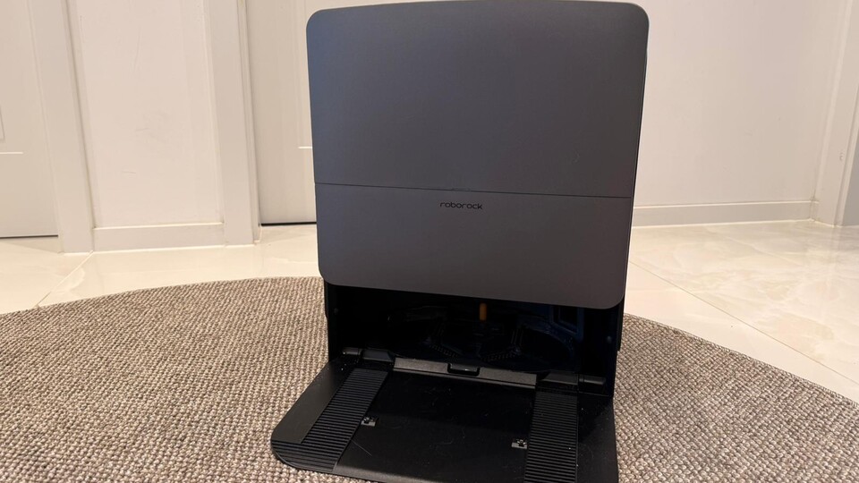 Die Station wurde vom Design her nicht wirklich geändert. Auch hier setzt man auf Altbewährtes, was in dem Fall keineswegs ein Negativpunkt ist.