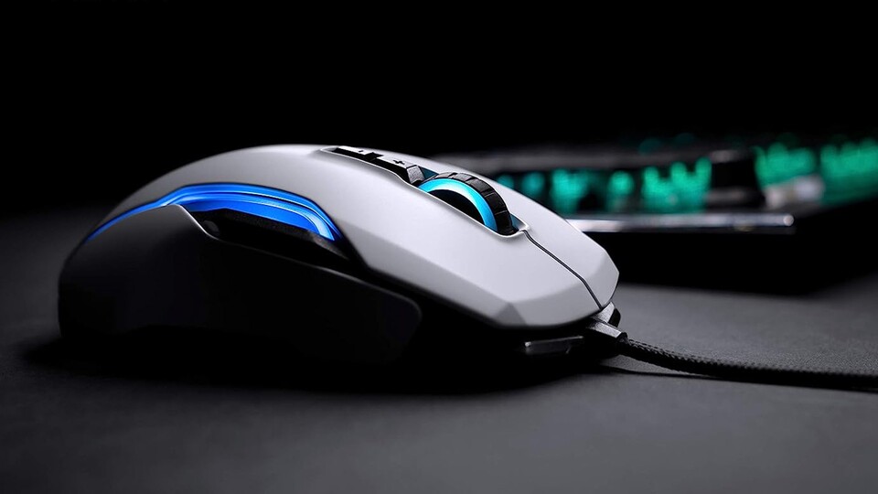Das Mausrad der Roccat Kone AIMO Remastered überzeugt mit einer präzisen und angenehmen Steuerung.
