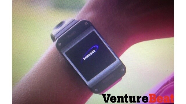 Der Samsung Galaxy Gear Prototyp wirkt sehr klobig (Bildquelle: Venture Beat)