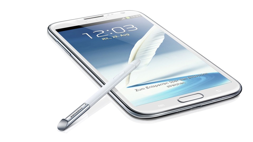 Das Samsung Galaxy Note 2 ähnelt dem kleineren Galaxy S3 optisch sehr stark.