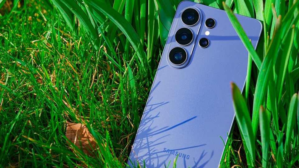 Das Samsung Galaxy S26 Ultra ist ein rundes Flaggschiff mit toller Kamera. (Bildquelle: GameStar Tech)