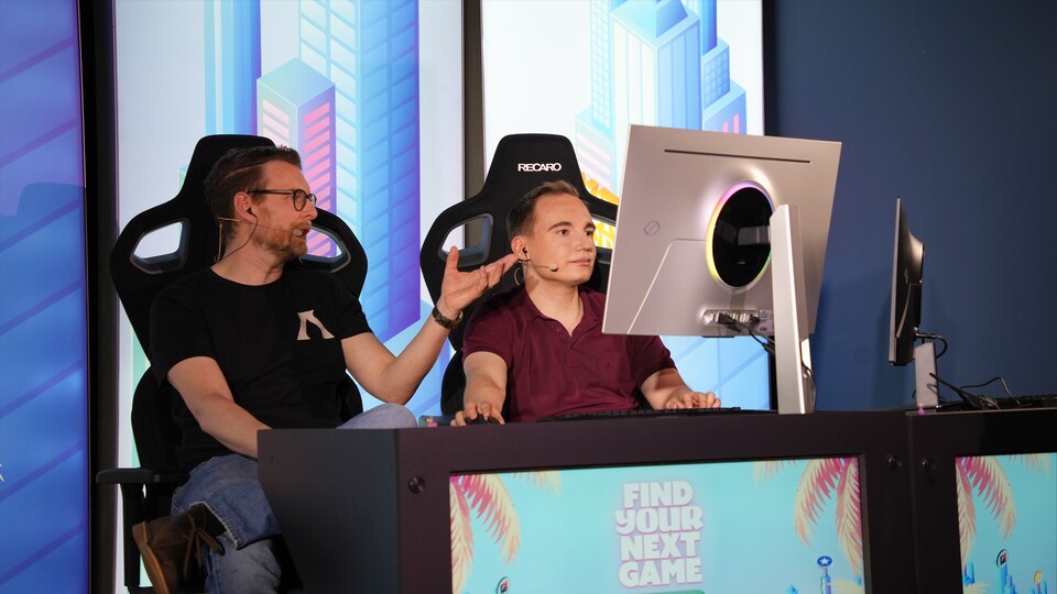 Auch der Herr Weber erfreut sich hier bei einer verganenen FYNG-Show an der Bildqualität eines Samsung Odyssey OLED G8.