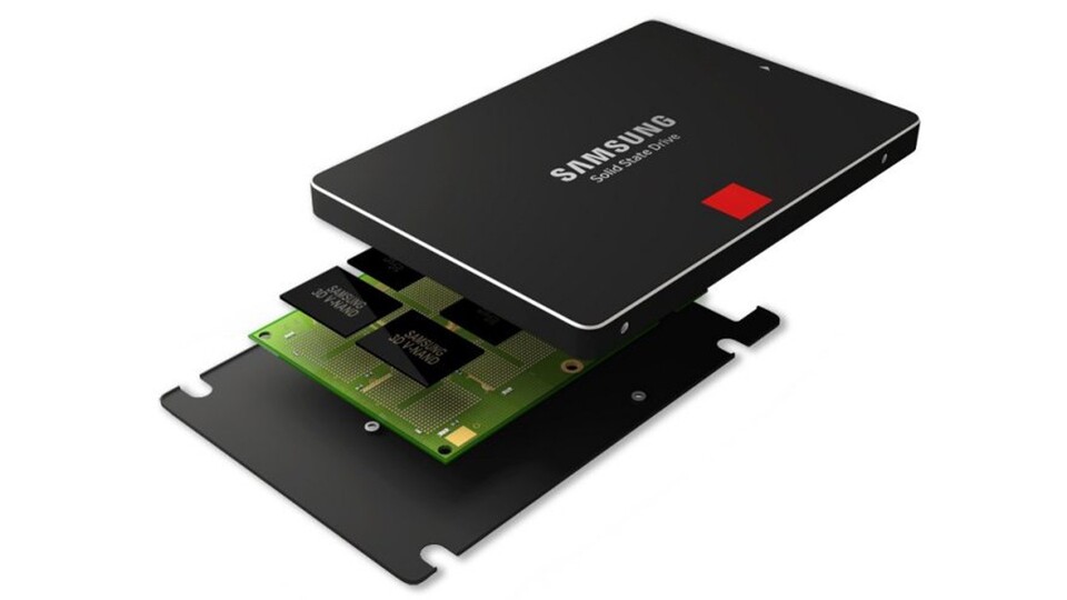 SSDs setzen verschiedene Mechanismen ein, um mit hohen Schreibzugriffen gut umgehen zu können. Aktuelle Modelle wie die SSD 850 Pro von Samsung kommen dadurch auf eine zugesicherte Schreibleistung von 40 GByte pro Tag im Garantiezeitraum, die man bei normaler PC-Nutzung nie erreicht.