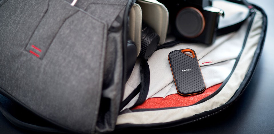 Wenn ihr viel unterwegs seid, ist die SanDisk Extreme Pro Portable der ideale Begleiter.