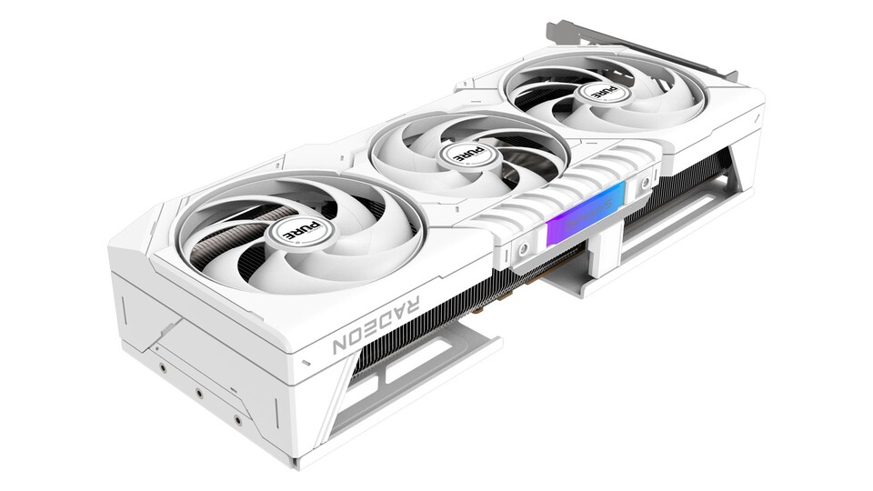 Für mich ist das schlichte Weiß der 9070 von Sapphire einfach unschlagbar, wenn es darum geht, euren Rechner gut aussehen zu lassen.