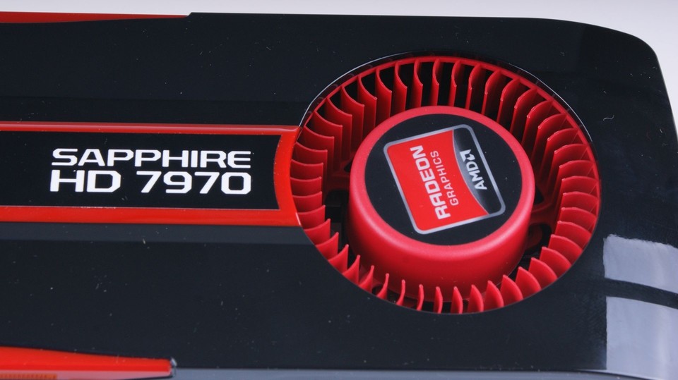 Der Lüfter der Sapphire Radeon HD 7970 rauscht unter Last viel zu laut.