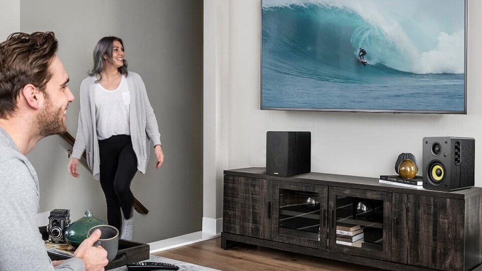 Auch als Soundboxen für den Fernseher machen sich die Lautsprecher fantastisch.