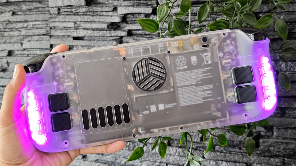 Ein zusätzlicher Lüftergrill sorgt sogar für eine bessere Kühlung. (Bildquelle: Duy Linh DinhGameStar Tech)