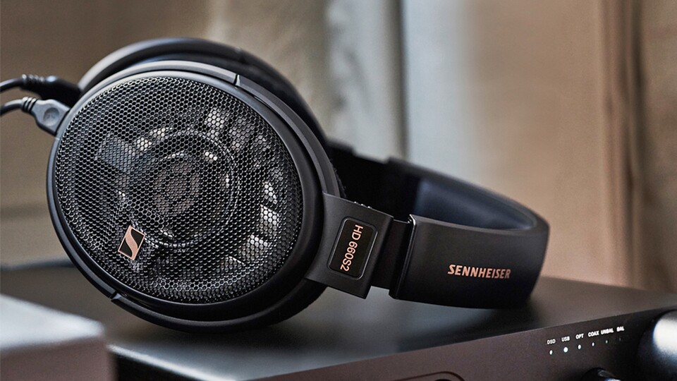 Mit den Sennheiser HD 660S2 besteigt ihr den Olymp der Klangqualität.